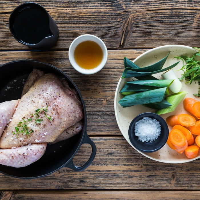 Grundfond til kyllingesuppe, grøntsagssuppe og kødsauce